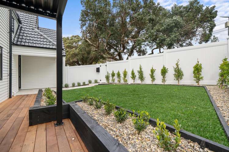 1/142 Riddell Road Glendowie_2