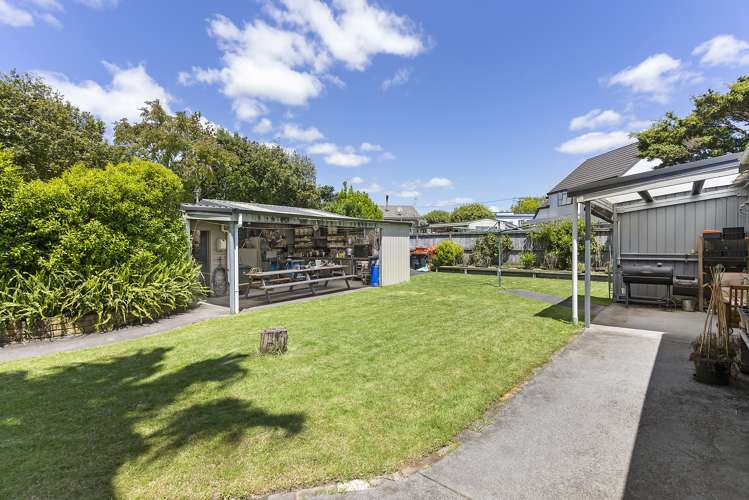 12 Pohutukawa Road Beachlands_21