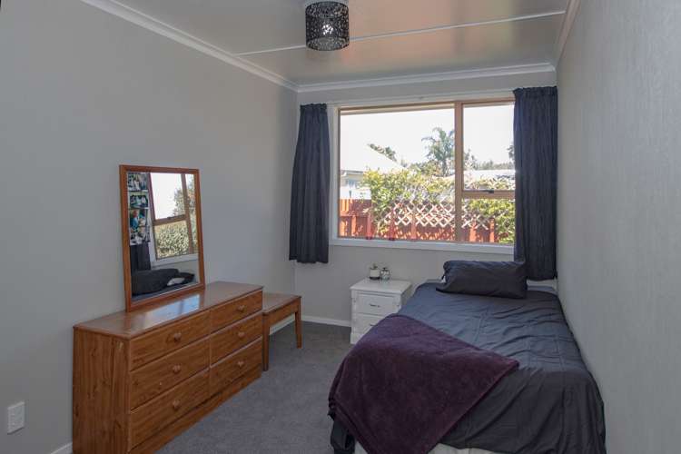 64 Wynyard Crescent Tamatea_10