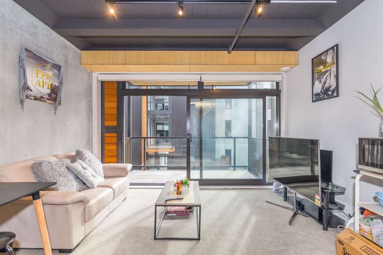 207/41 Hopper Street Mount Cook_1