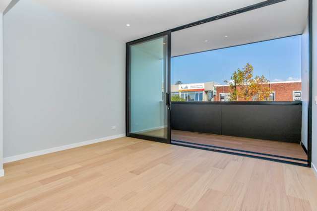 4/14 Todd Plaza New Lynn_2