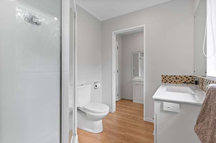 2/56 Potter Avenue Northcote_10