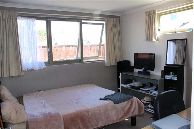 8f Ford Street Hamilton East_4