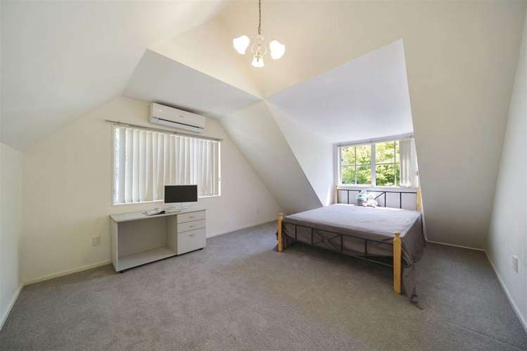 1B Highgrove Lane Totara Vale_8