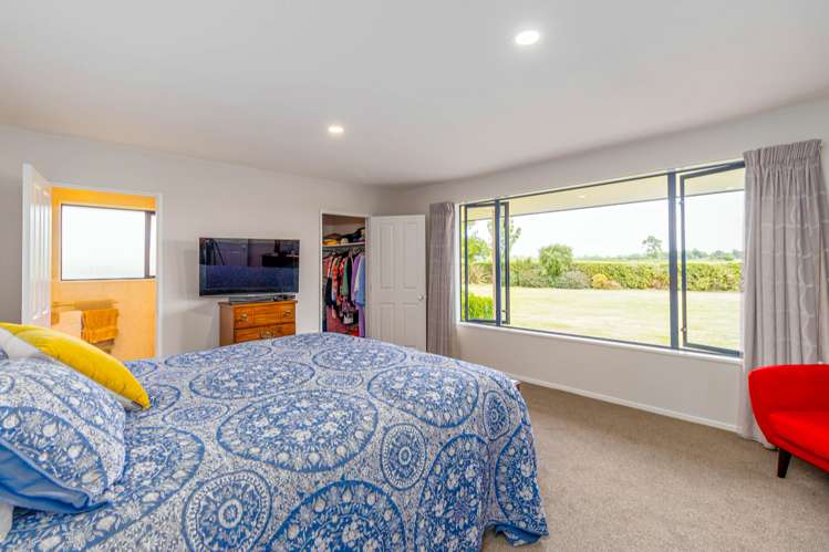 352 Boundary Road Willowby_9