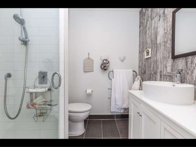 B106/525 East Coast Road Browns Bay_4