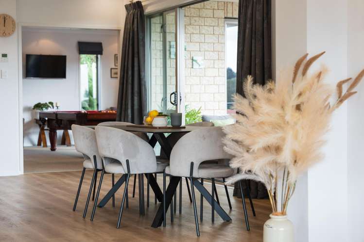 28 Churchill Drive_3