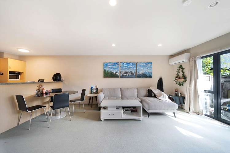 18/8 Soljak Place Mt Albert_4