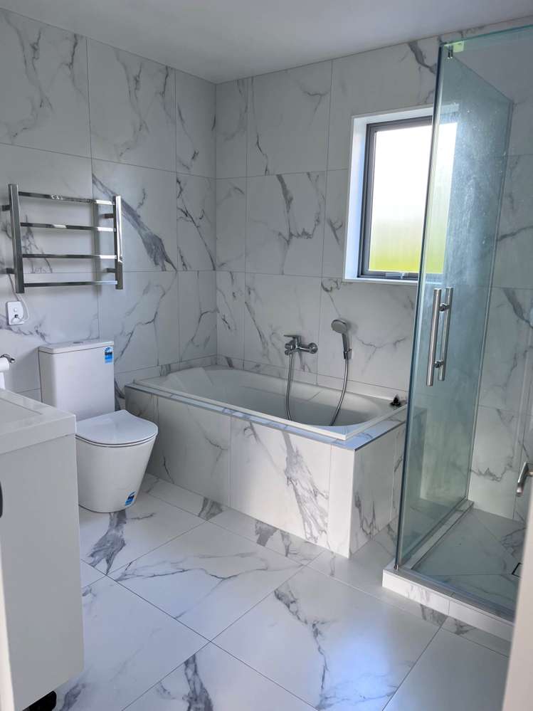 4/11 Celeste Place Totara Vale_9