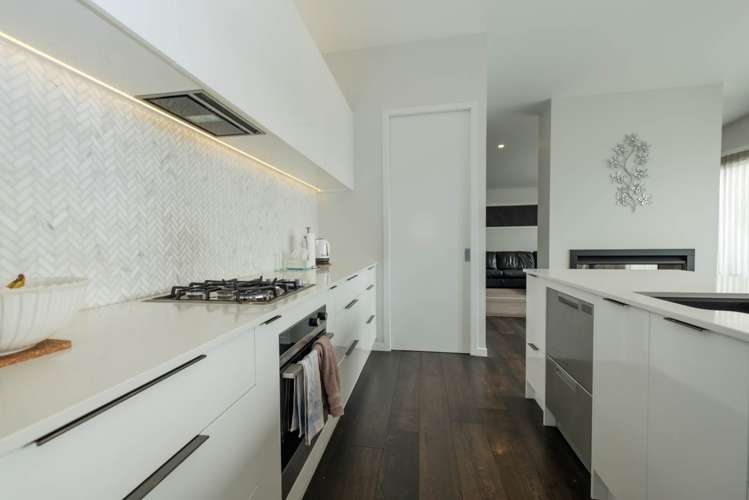 1 Sawyers Lane Silverdale_16