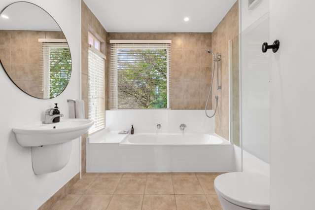 41 Orsman Crescent Toi Toi_2