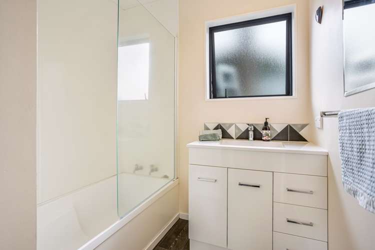 5a Roby Street Te Atatu Peninsula_9