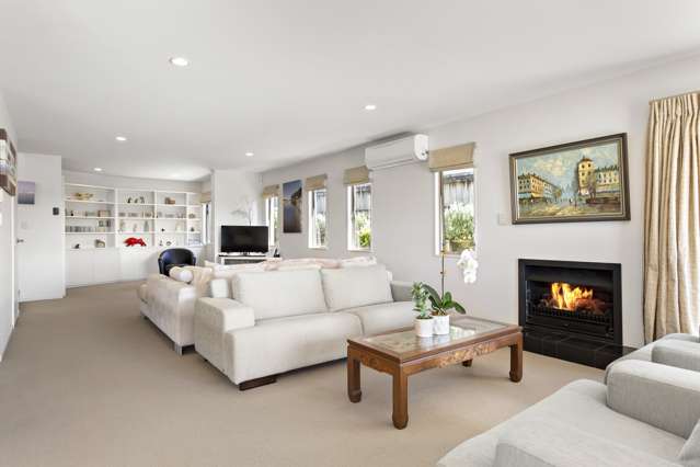 3/126 Whangaparaoa Road Red Beach_1