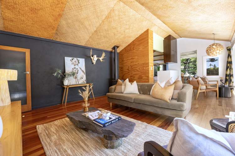 34 Karekare Road Karekare_8