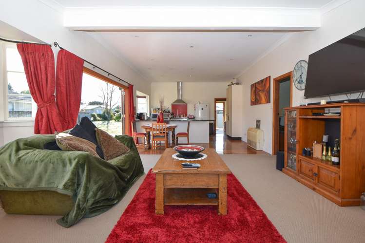 24 Hilton Road Carterton_7