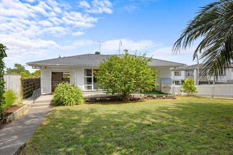 1/4 Grassways Avenue Pakuranga Heights_21