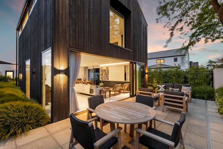 74 Merivale Lane Merivale_30