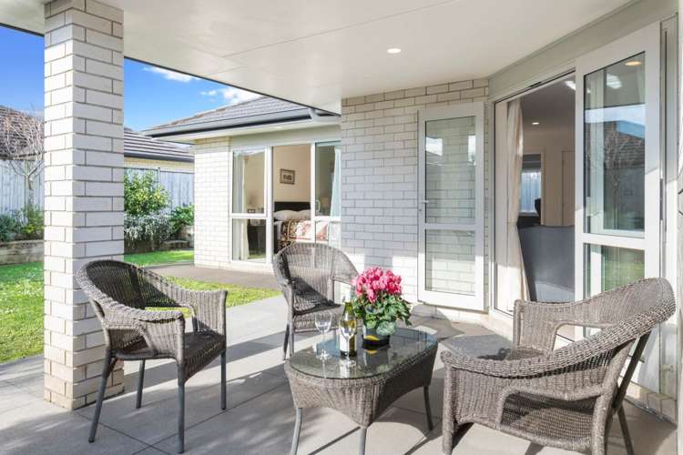 15 Tongeren Square Karaka_10