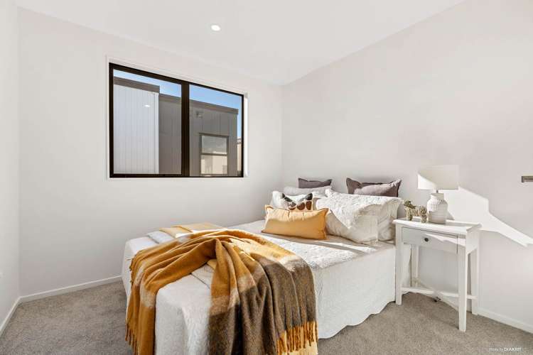 296a East Coast Road Forrest Hill_19