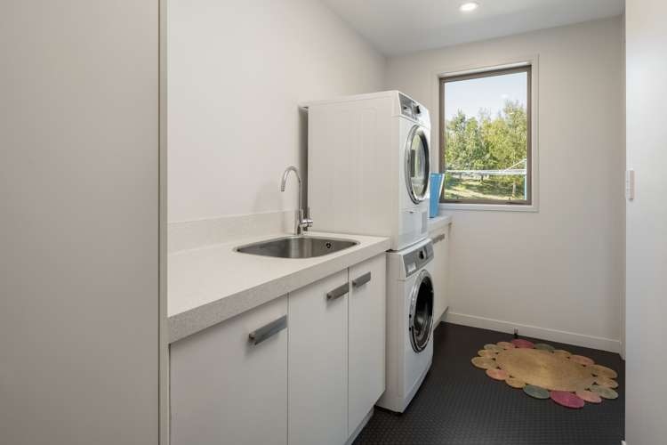 466 Delta Lake Heights Renwick_23