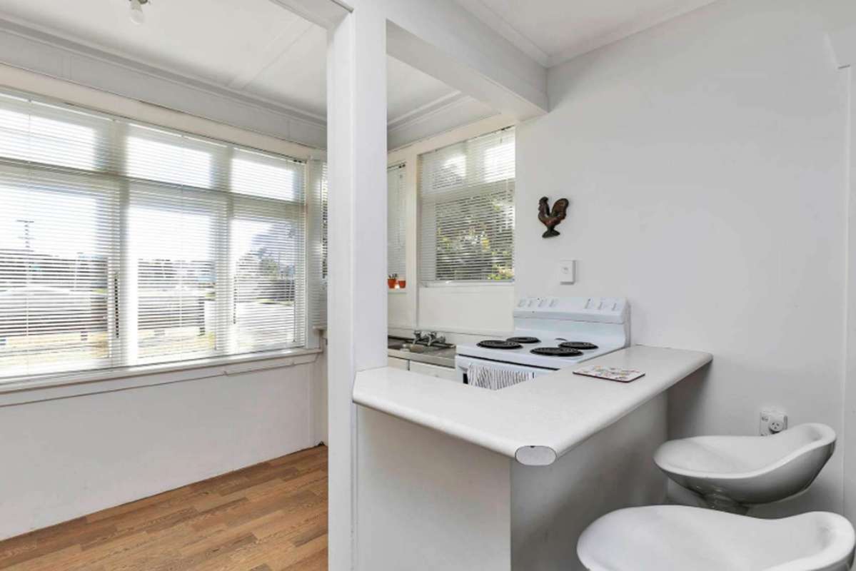 327 Mt Albert Road_3