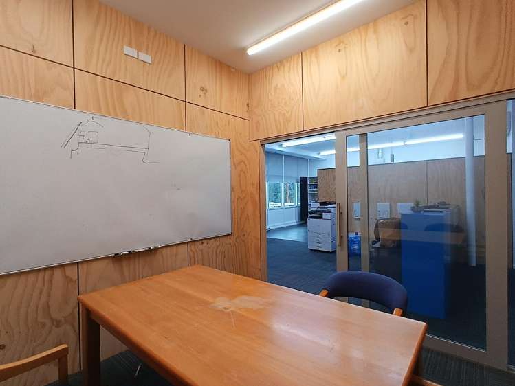 Tenancy 2/405-407 King Street Hastings_3