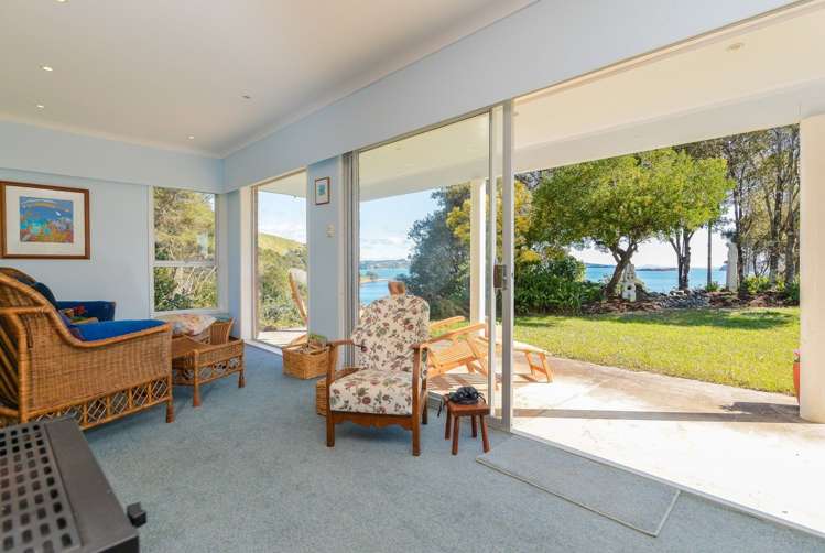 103 Kawakawa Bay Coast Road Kawakawa Bay_13