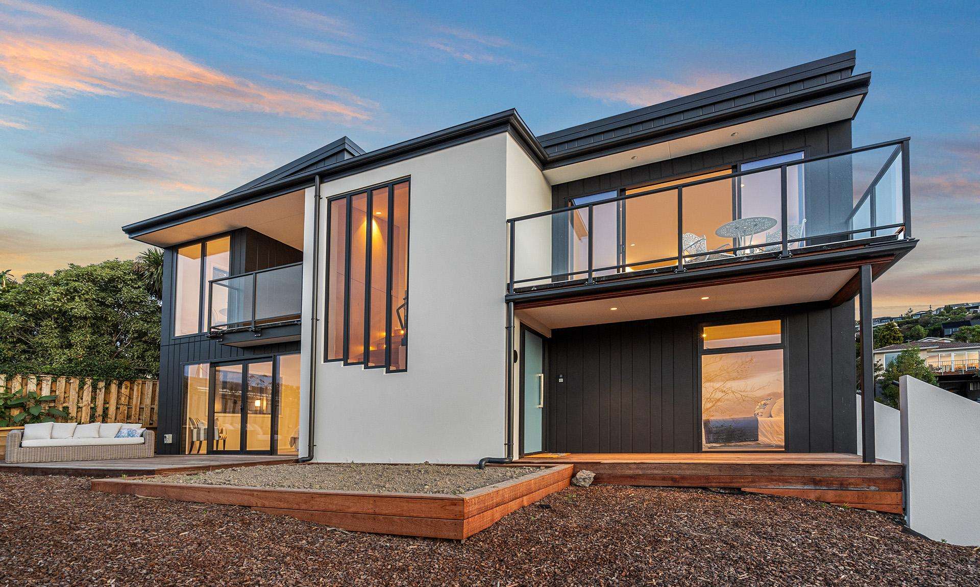 1/164 Soleares Avenue Mount Pleasant_0