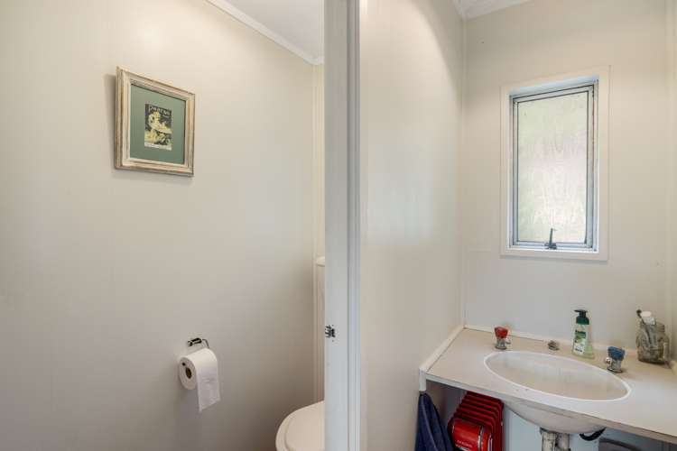 24 Johnson Road Pukehina_11