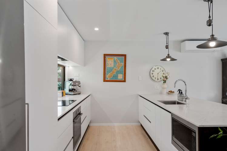 94 Appenzell Drive_3