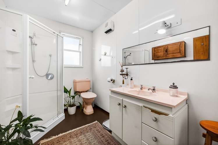 24 Normans Hill Road Onehunga_16