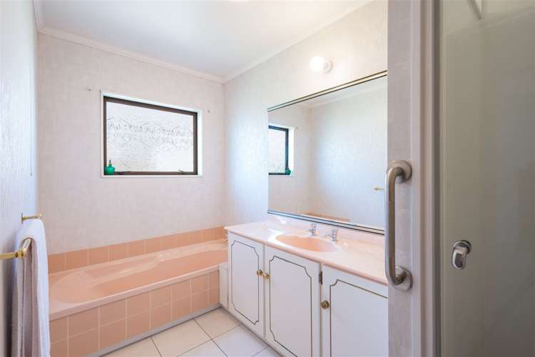 28 Andrew Street Stoke_14