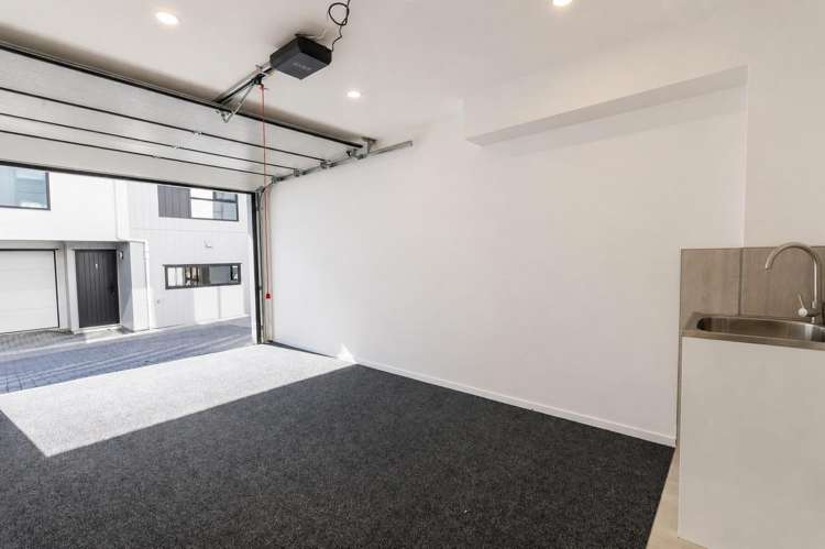 9 Kaikoura Street Henderson_10