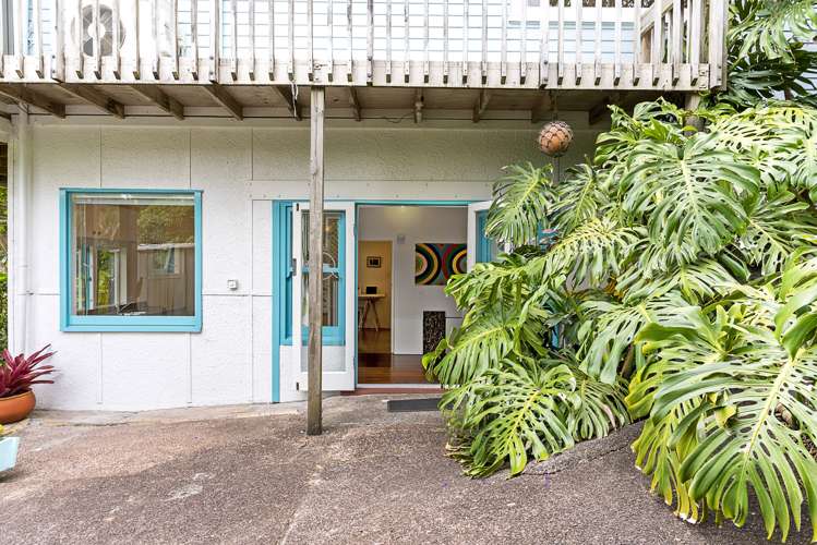 193 Godley Road Titirangi_21