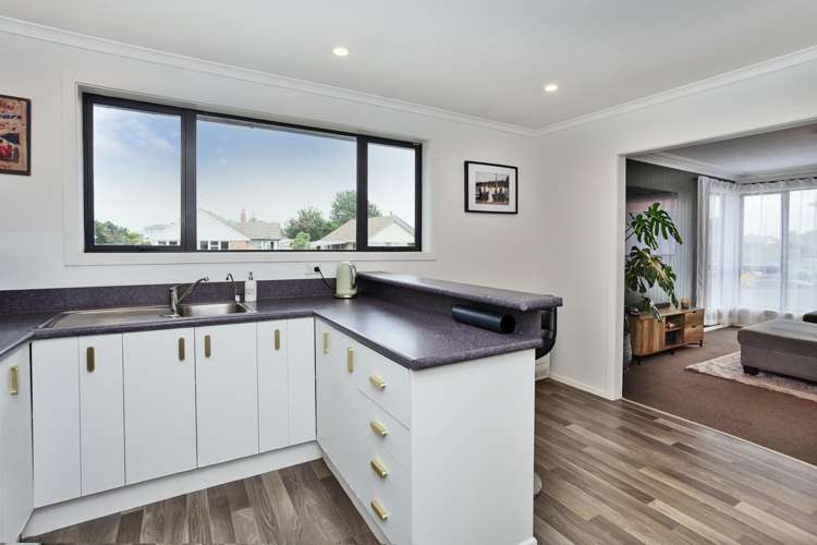 47 Conway Crescent Glengarry_5