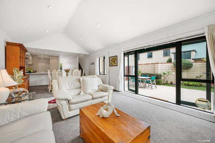 11/52 Taharoto Road Takapuna_1