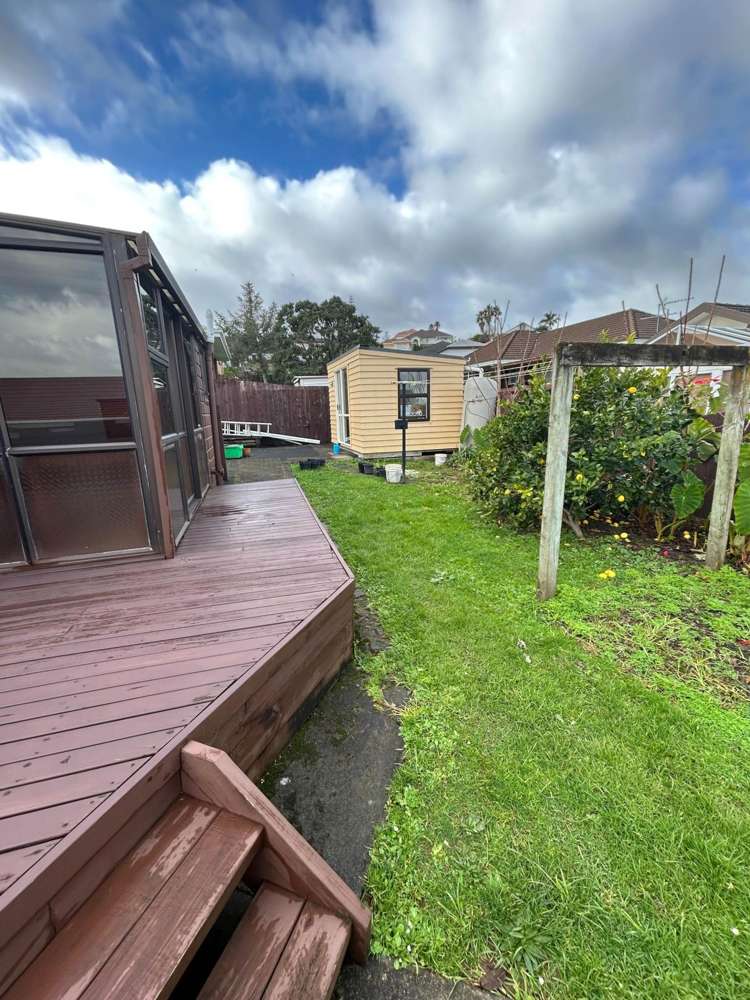 94 Dalwhinnie Parade Highland Park_15