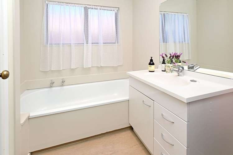 1/43 Charntay Avenue Clover Park_8