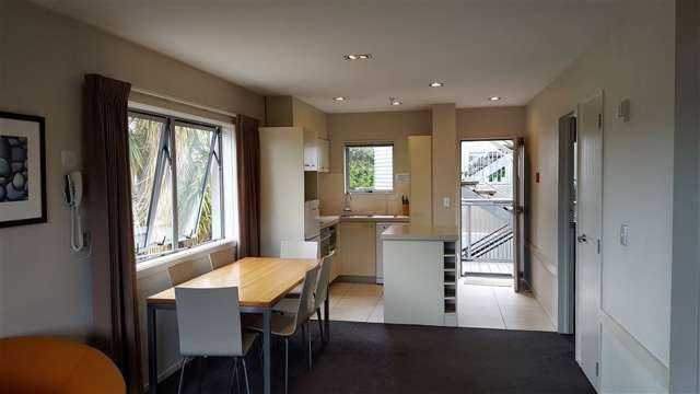 18/13 Plantation Road Wanaka_1