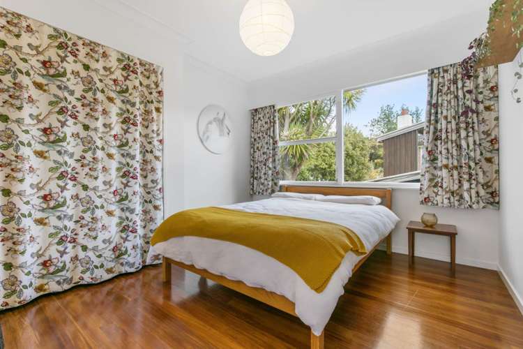 6 Valkyria Place Beach Haven_13