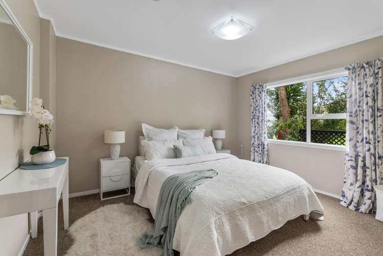 17 Newcastle Terrace Mount Albert_16