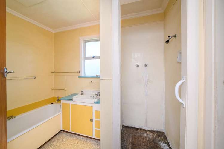 5 Belvedere Crescent Takaro_12