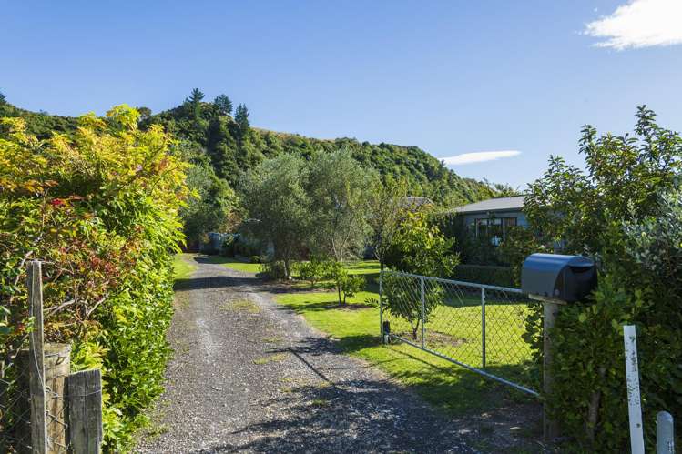 1 Forster Street Tolaga Bay_8