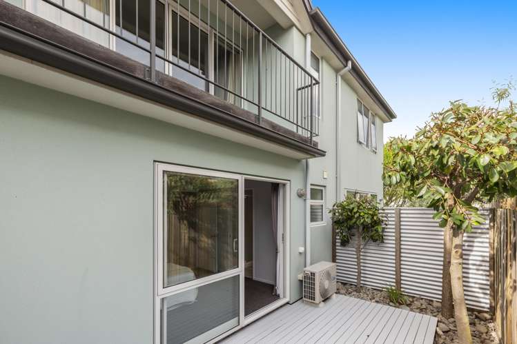 2/24 Dickens Street Addington_17