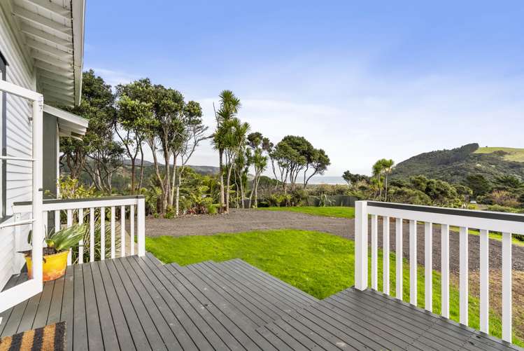 12 Tasman View Road Bethells Beach_27