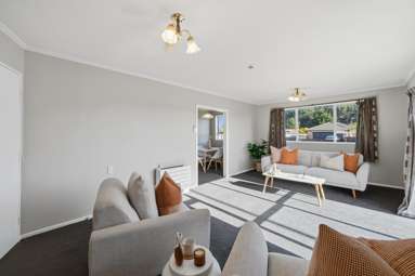 54 Paisley Street_2