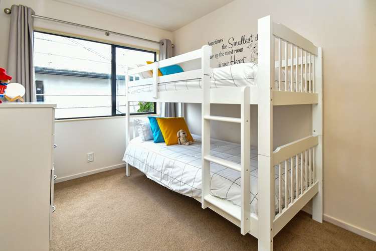 2/6 Calluna Crescent Totara Heights_14