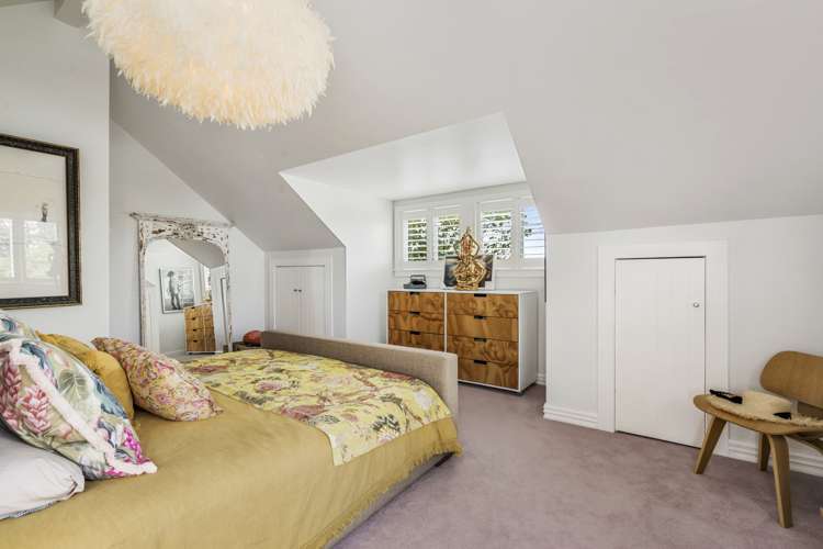 5 Turnbull Road Narrow Neck_16