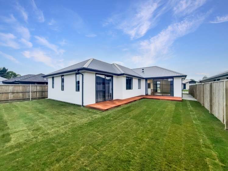 16 Tara Crescent 500171_9