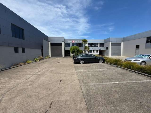 Unit B, 24 Tarndale Grove Albany_1